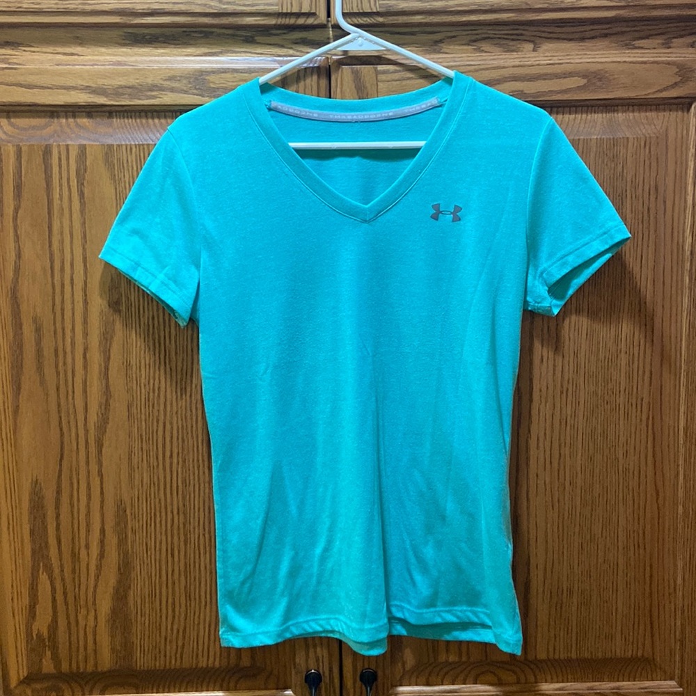 Under Armor Moisture Wicking Threadborne Short Sleeve